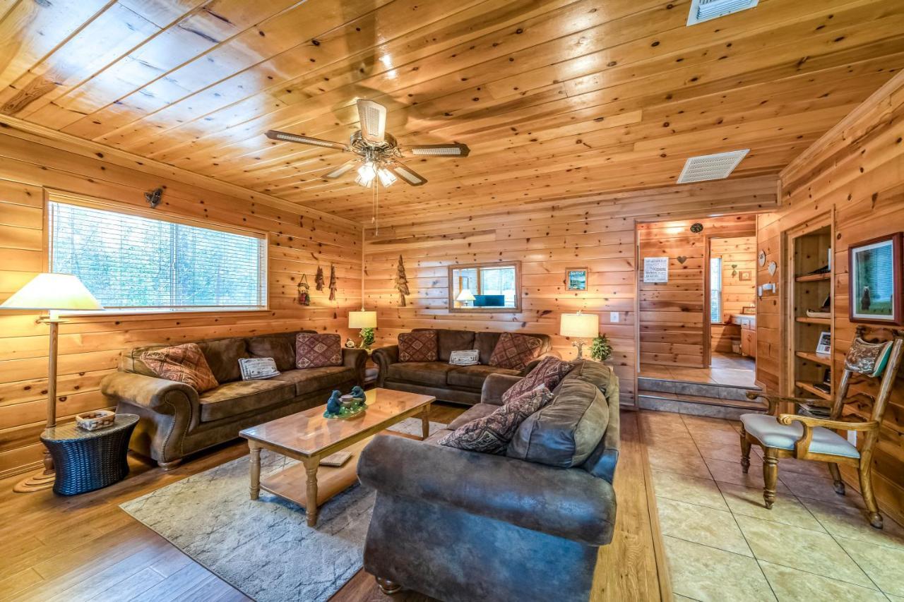 Black Bear Cabin Бас Лейк Екстериор снимка