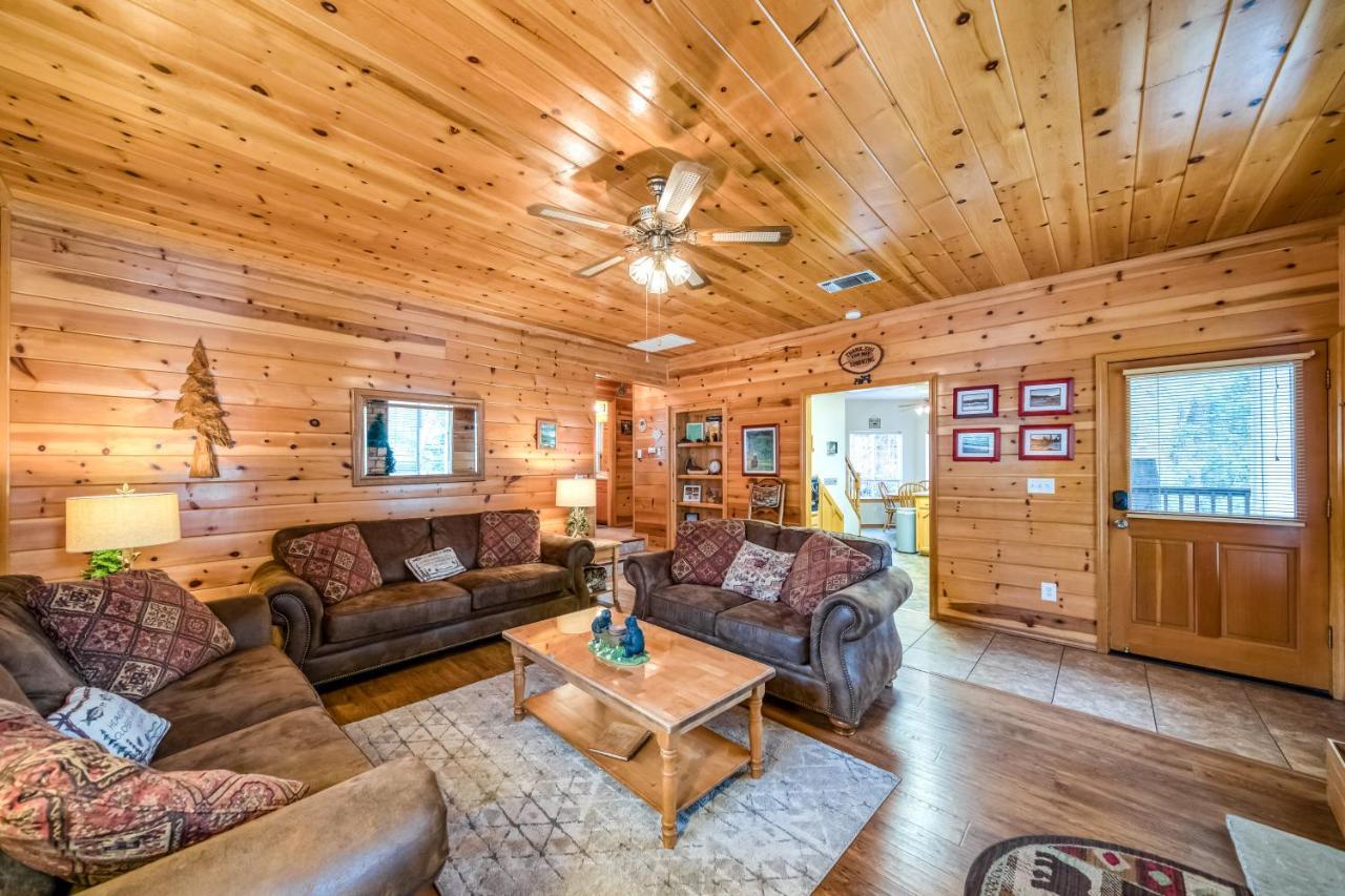 Black Bear Cabin Бас Лейк Екстериор снимка