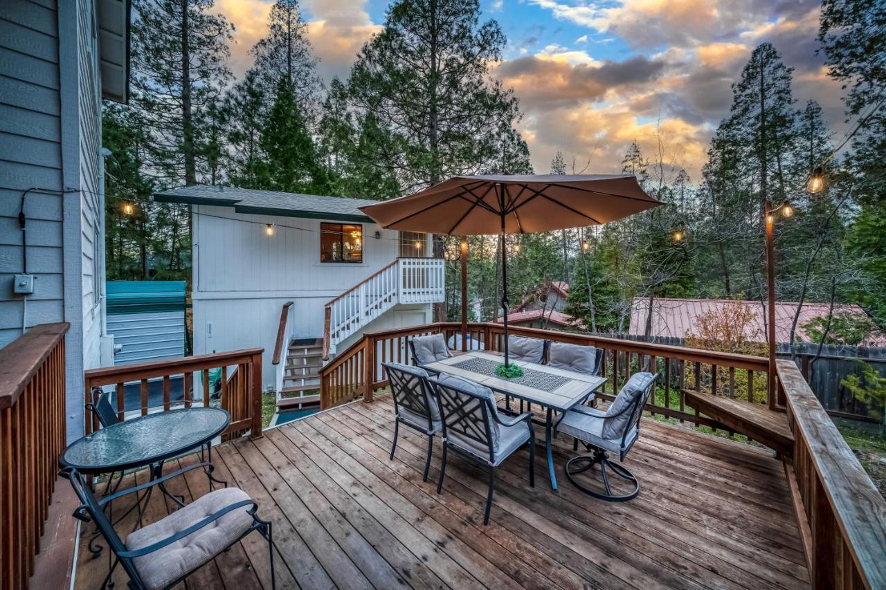 Black Bear Cabin Бас Лейк Екстериор снимка
