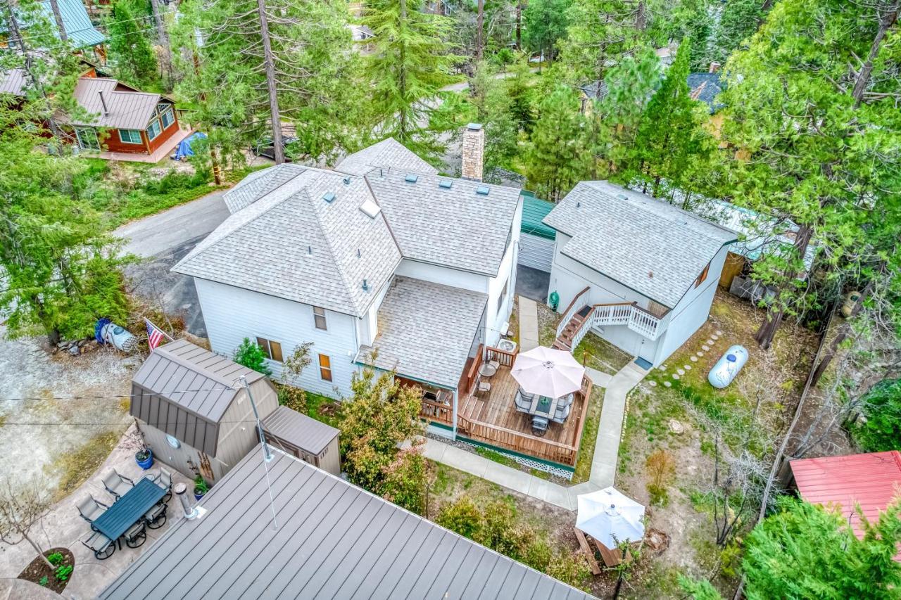Black Bear Cabin Бас Лейк Екстериор снимка