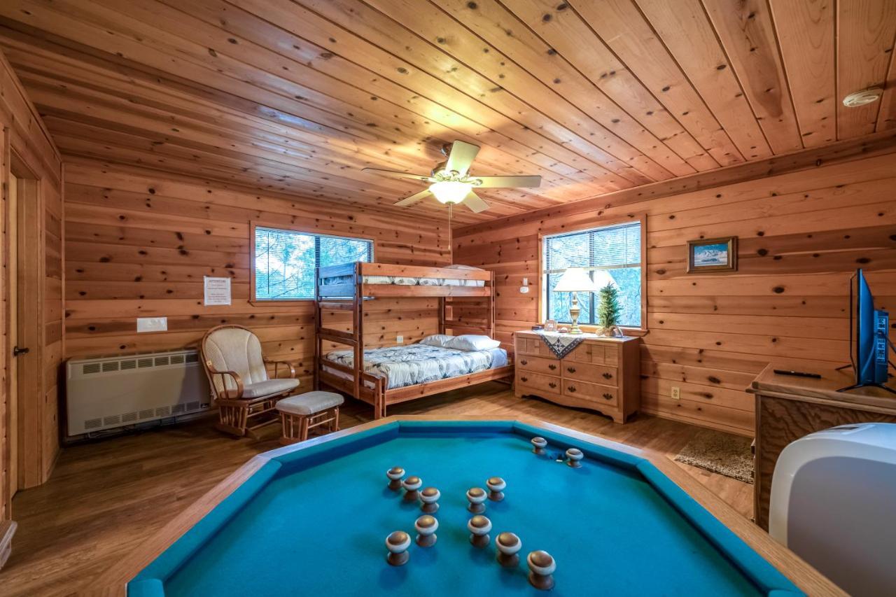 Black Bear Cabin Бас Лейк Екстериор снимка
